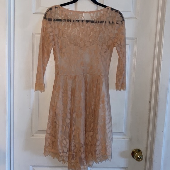 Free People dress. Sheer leaf patterned overlay; attached slip - Picture 6 of 6